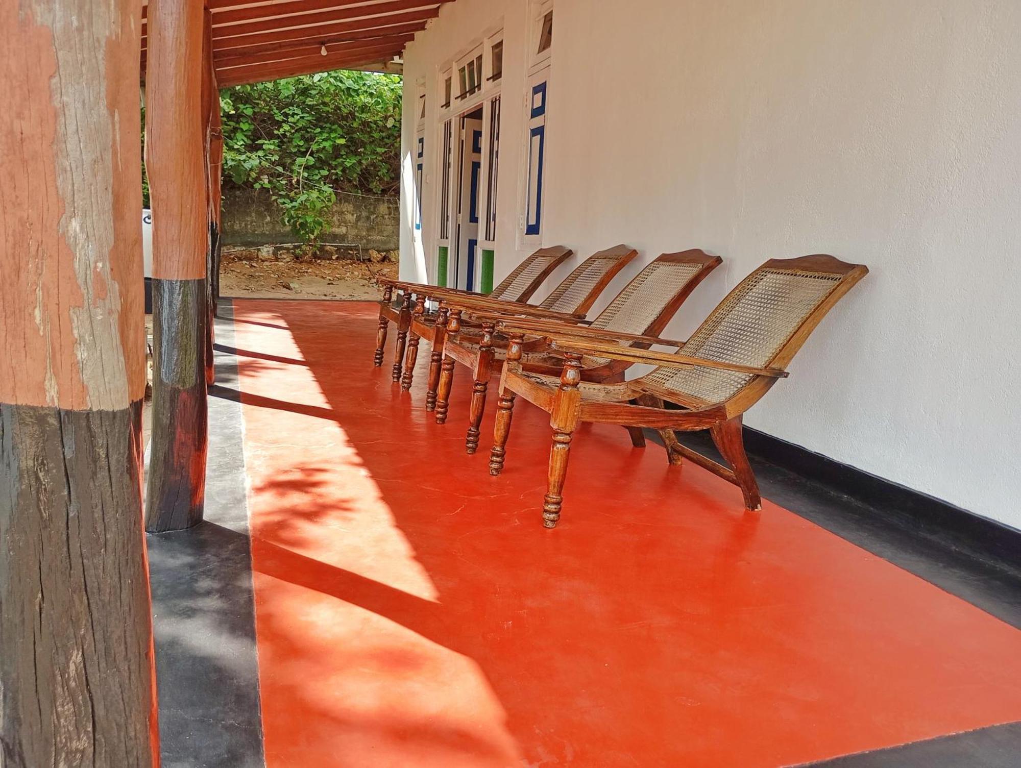 Hotel Blissbay @ The Rock Nilaveli Exterior foto